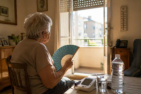 Canicule : les décès à domicile exposent la fragilité du repérage